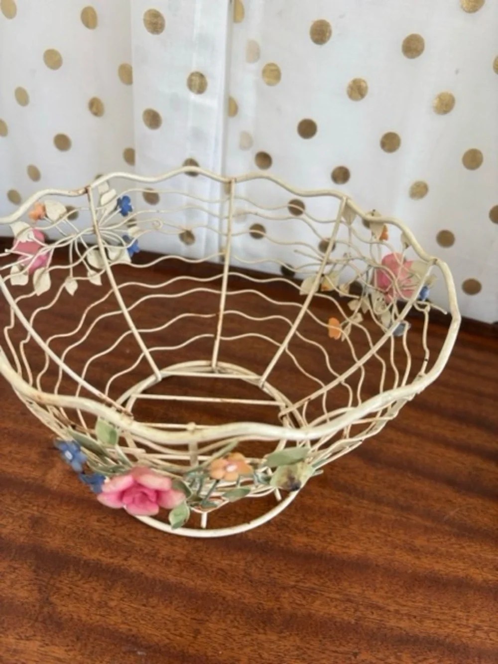 Decorative Cream Pfaltzgraff Floral Wire Fruit Bowl